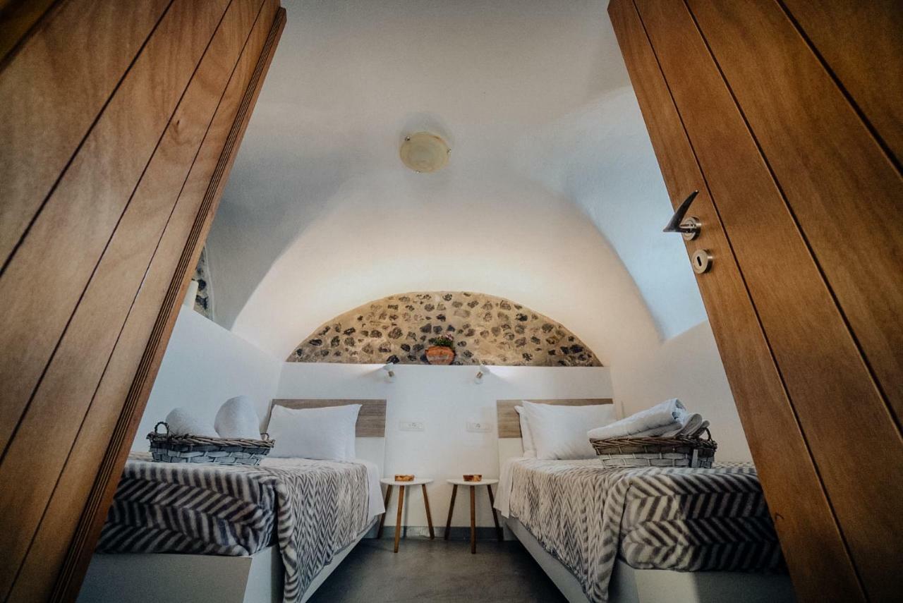 Pueblo Viejo Suites Kamari  Luaran gambar