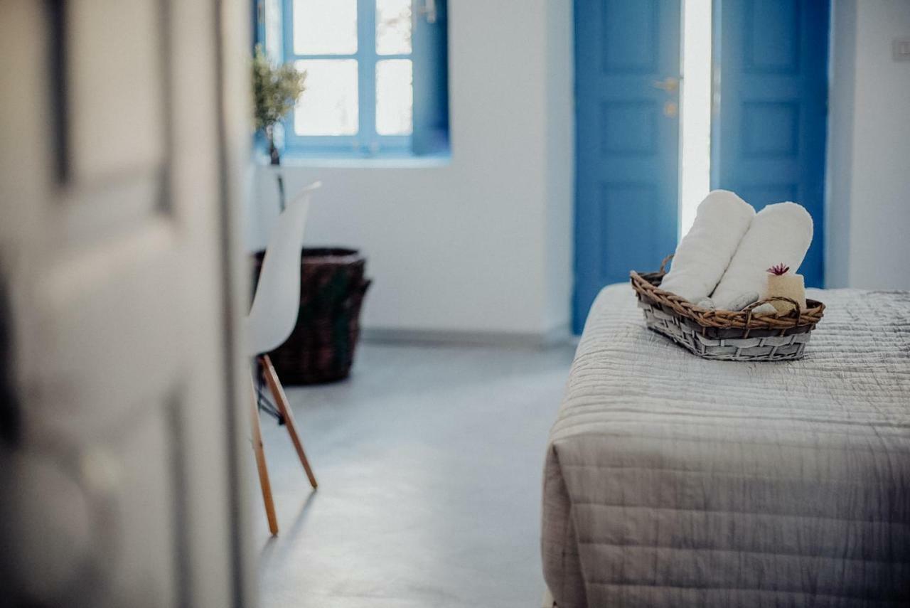 Pueblo Viejo Suites Kamari  Luaran gambar